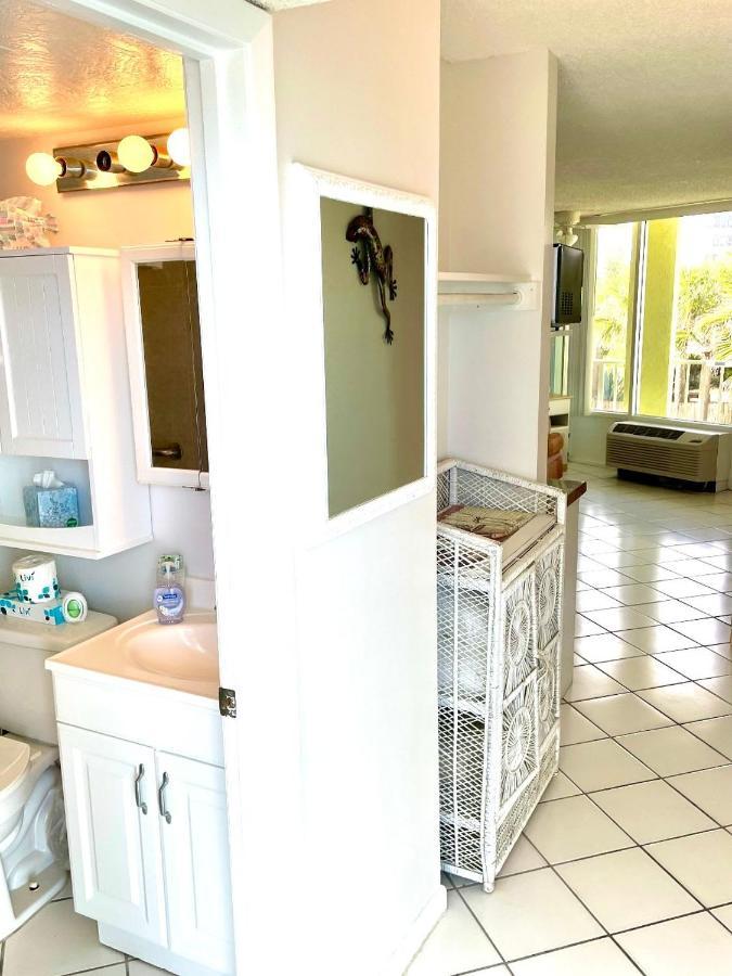 Coastal Cozy - Ocean View At Symphony Beach Club Ormond Beach Eksteriør bilde